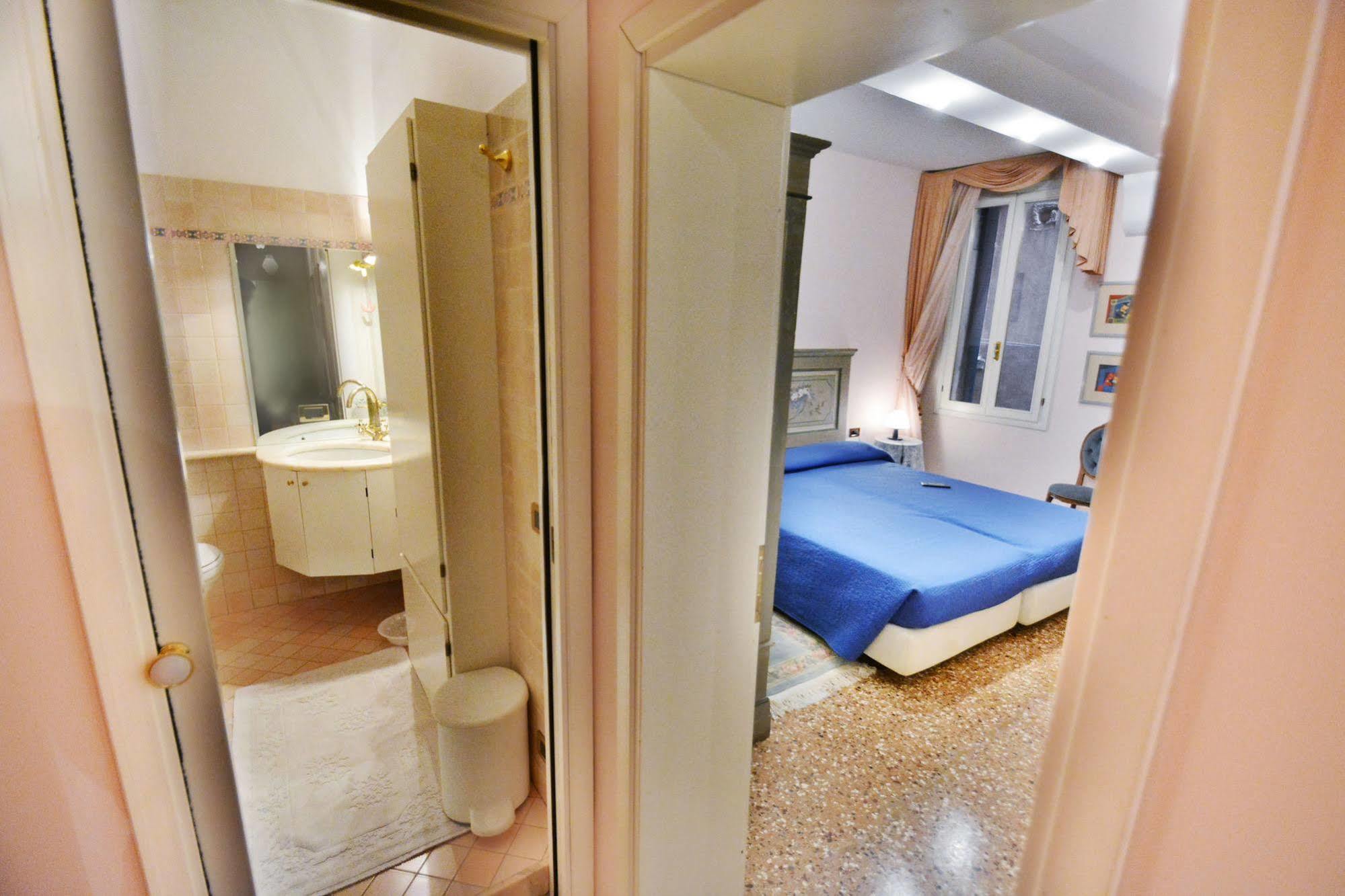 Ve.N.I.Ce. Cera Casa Del Sol Apartamento Veneza Exterior foto